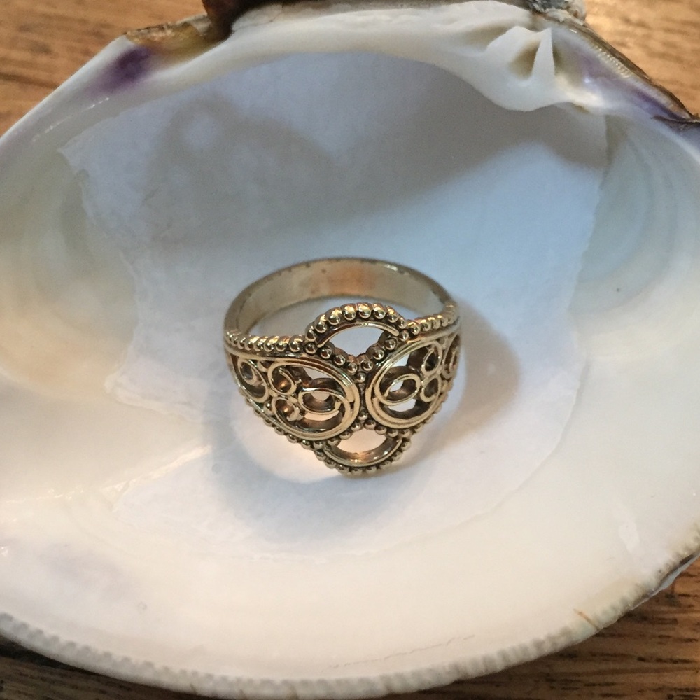 Gold ring